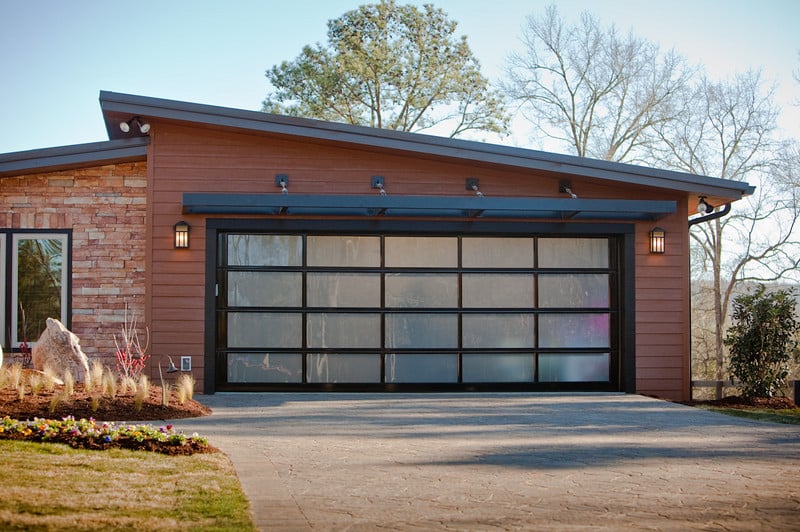 Black Glass Garage Door: The Bold, Modern Trend Taking Over 2025 Homes