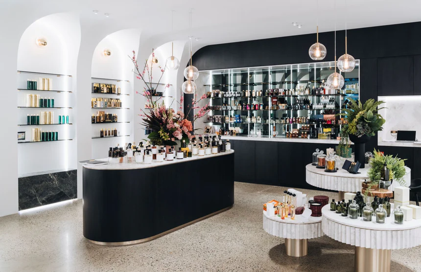 Luxurious Perfumes That Smell Expensive and Keep You Scented All Day